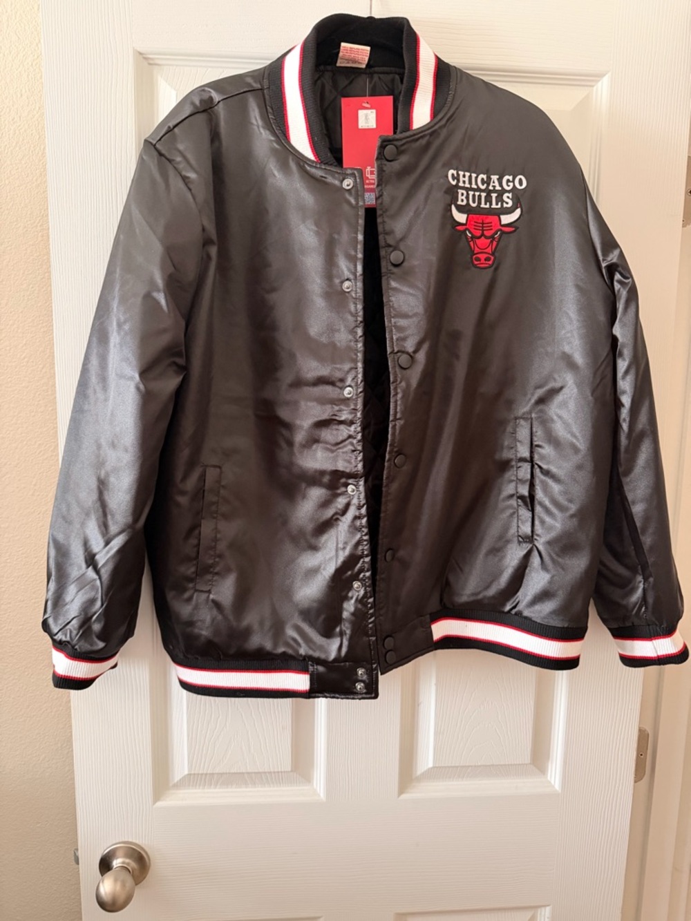 Women’s L Black Satin Bomber Jacket